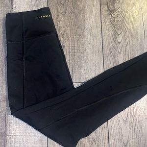 Victoria Sport work out leggings